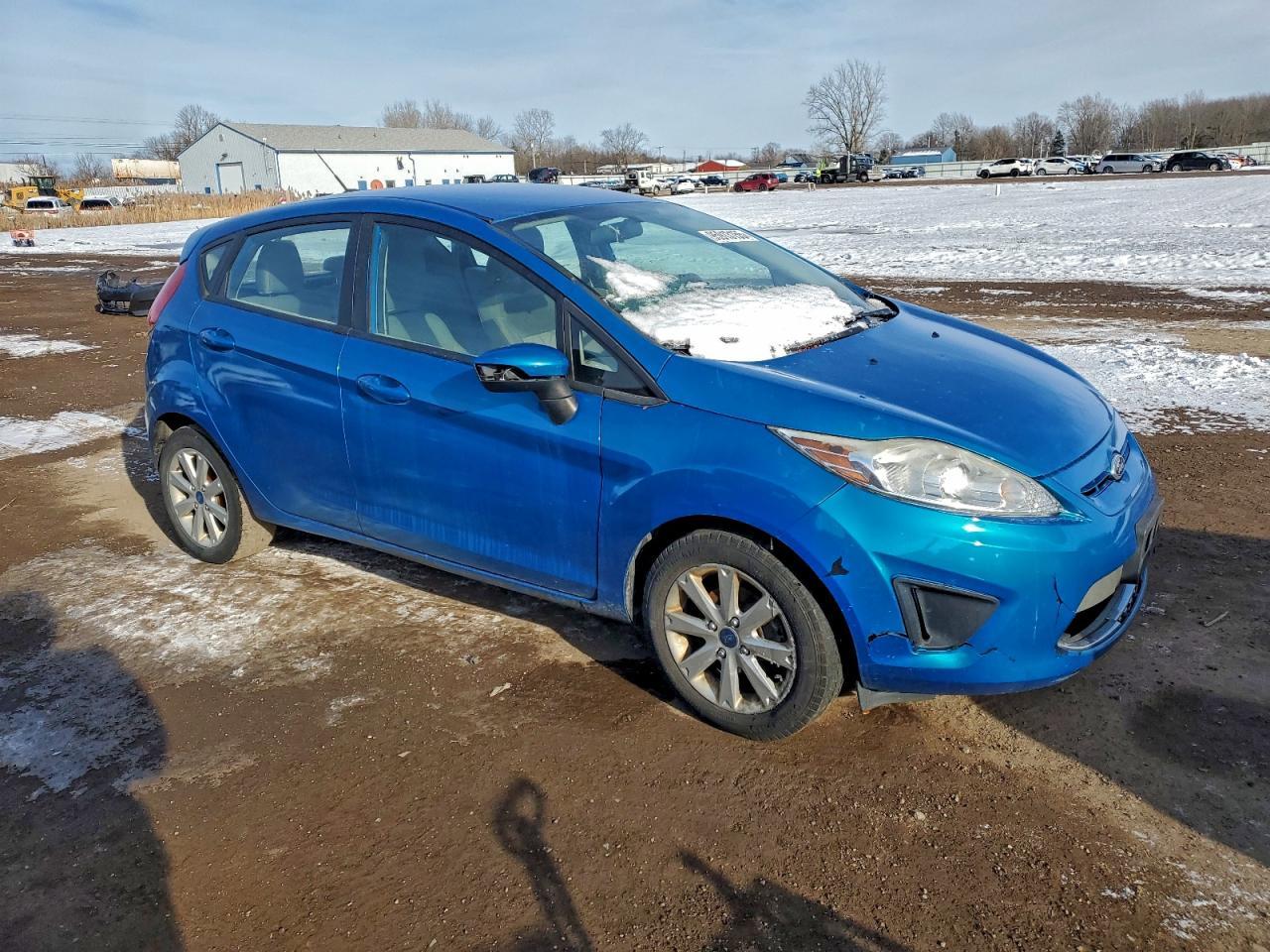 2013 Ford Fiesta Se - Фото 4