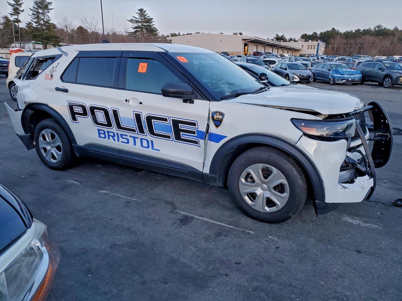 2023 Ford Explorer Police Interceptor - Image 4