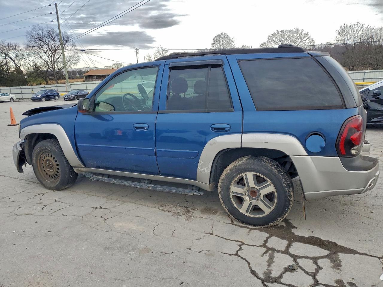 2005 Chevrolet Trailblazer Ls - Image 2