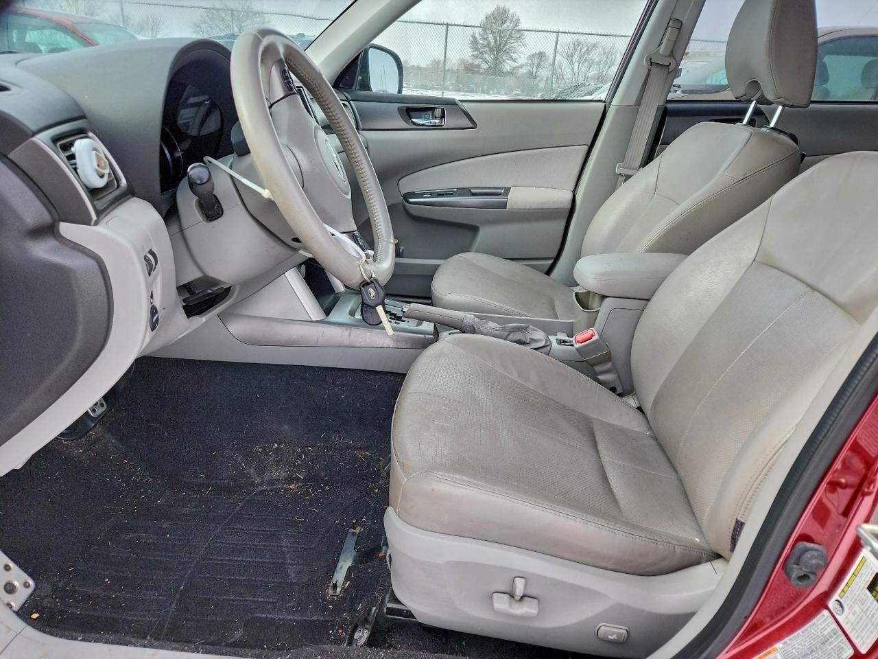 2011 Subaru Forester Touring - Фото 7