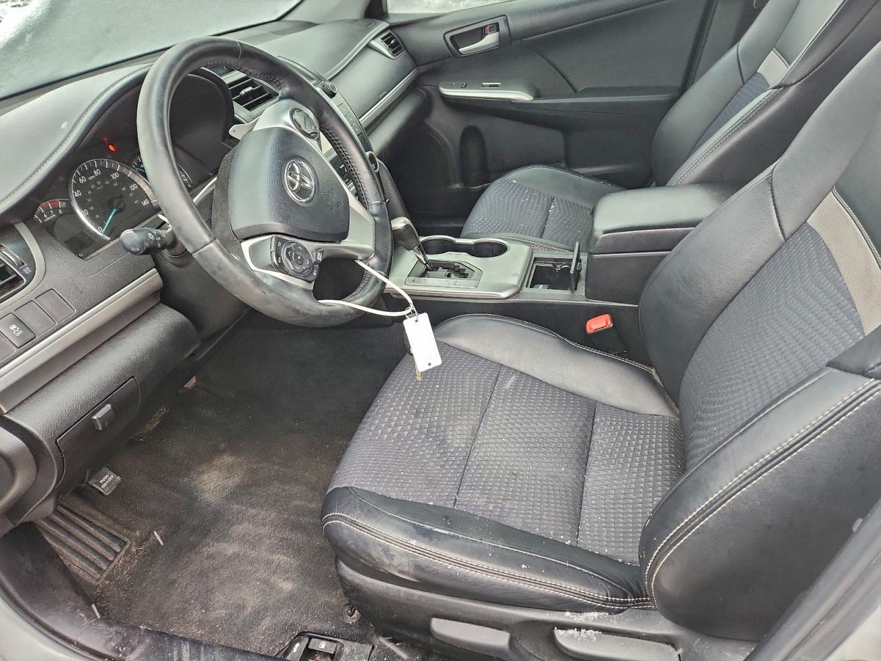 2014 Toyota Camry Se - Image 7