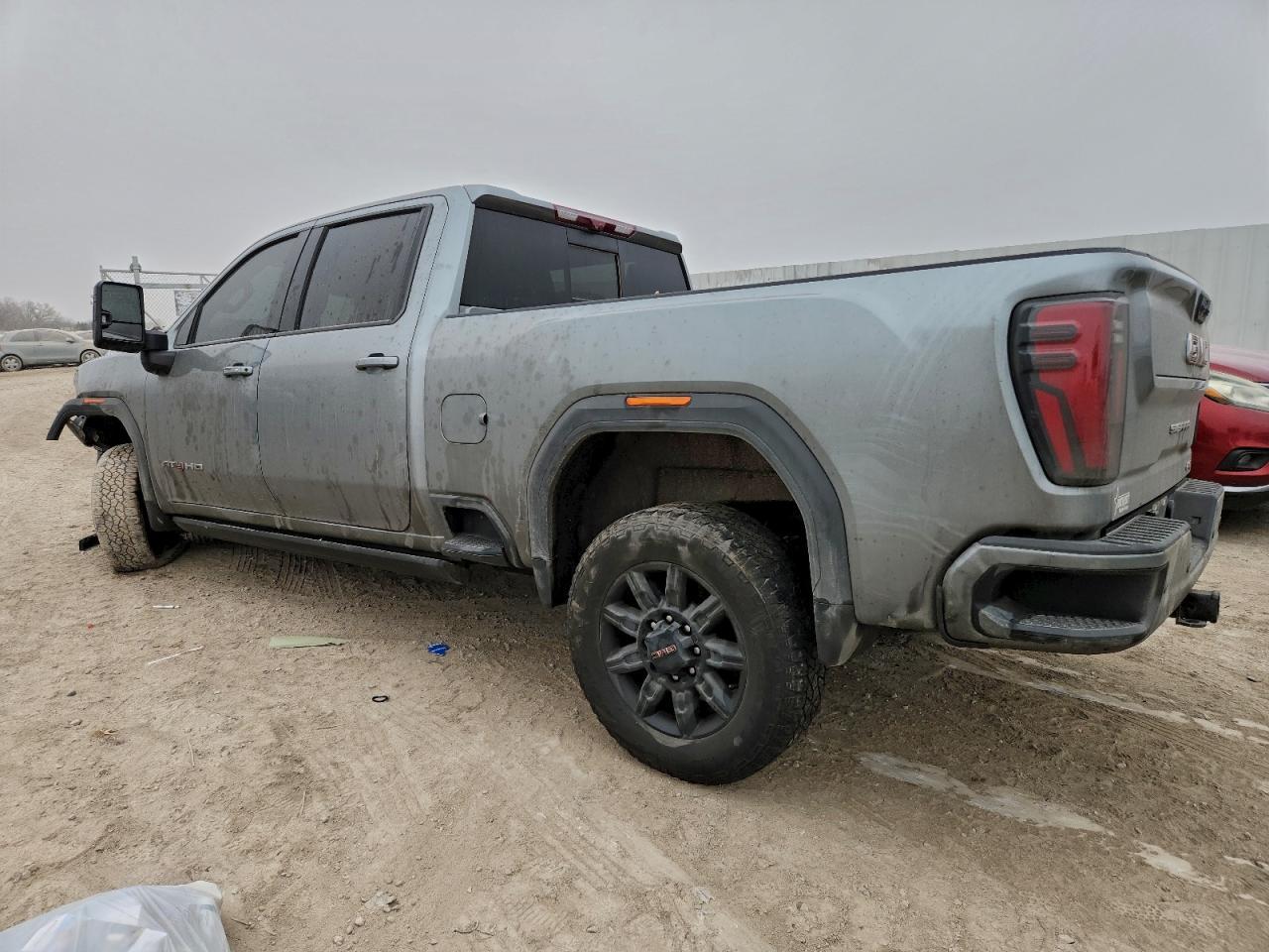 2024 GMC Sierra K2500 At4 - Фото 2
