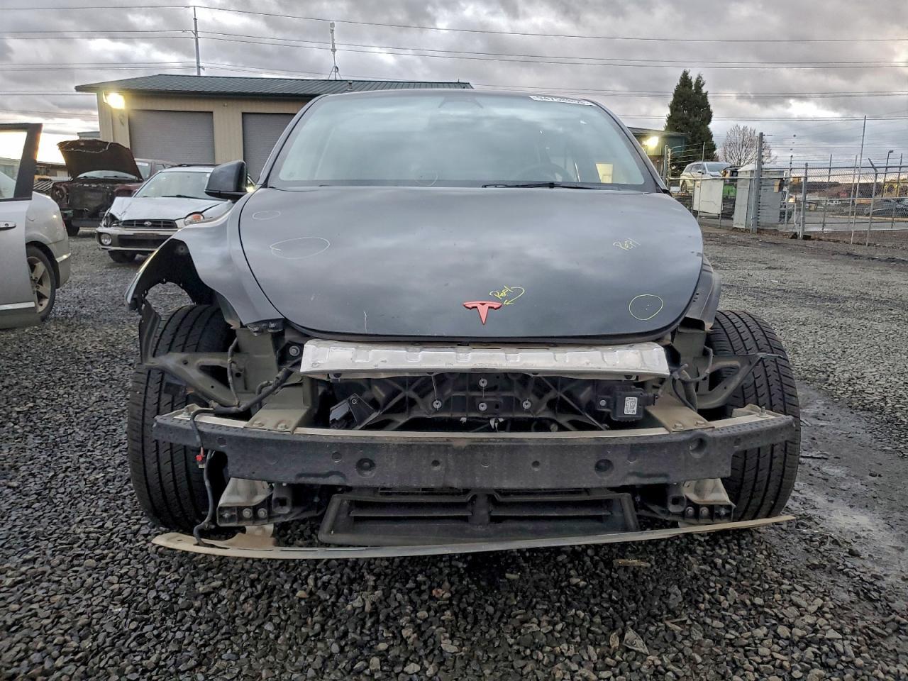 2022 Tesla Model Y - Фото 5