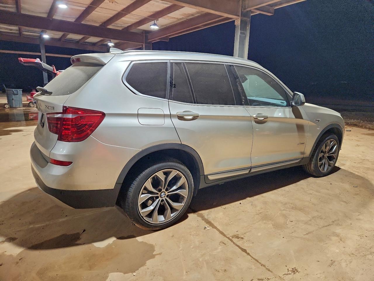 2016 BMW X3 xDrive28I - Фото 3