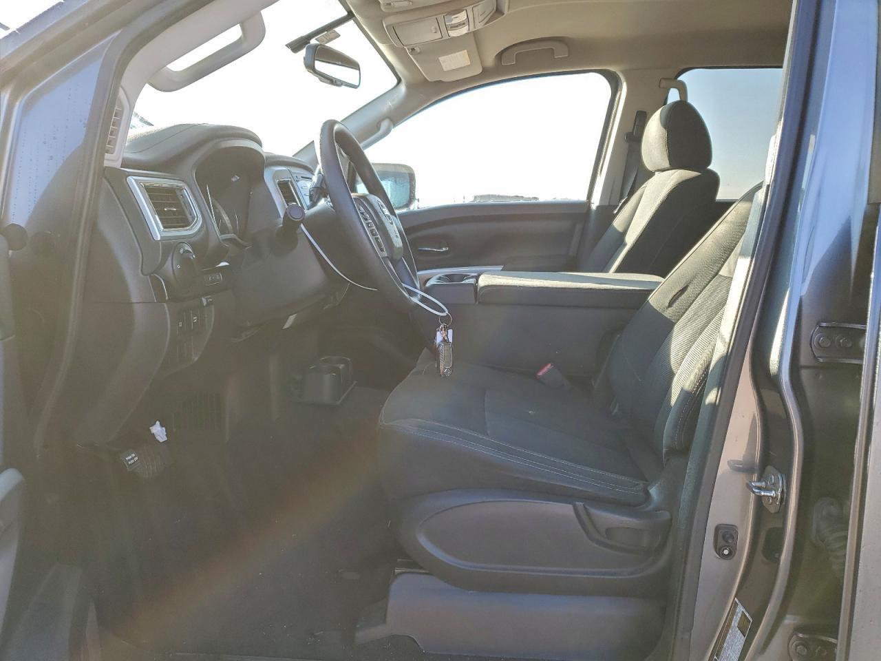 2017 Nissan Titan S - Image 7