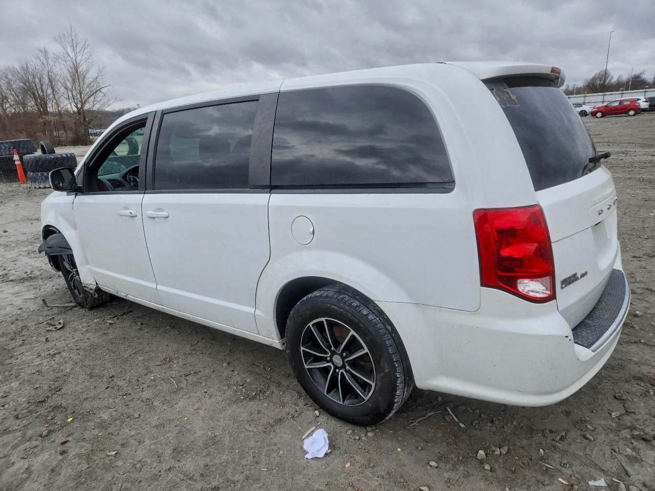 2019 Dodge Grand Caravan Gt - Фото 2