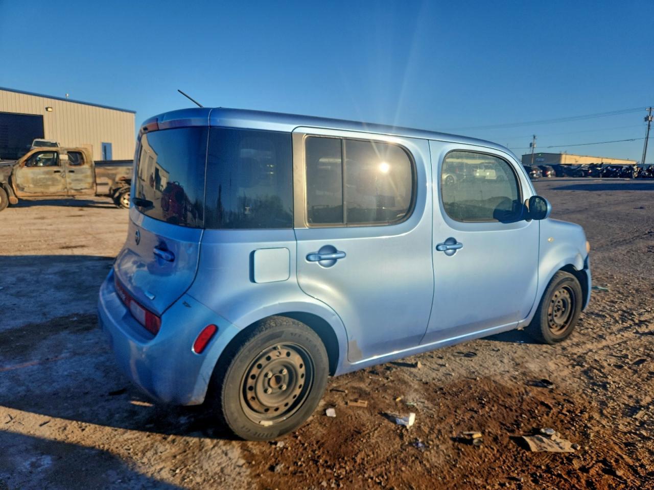 2013 Nissan Cube - Image 3