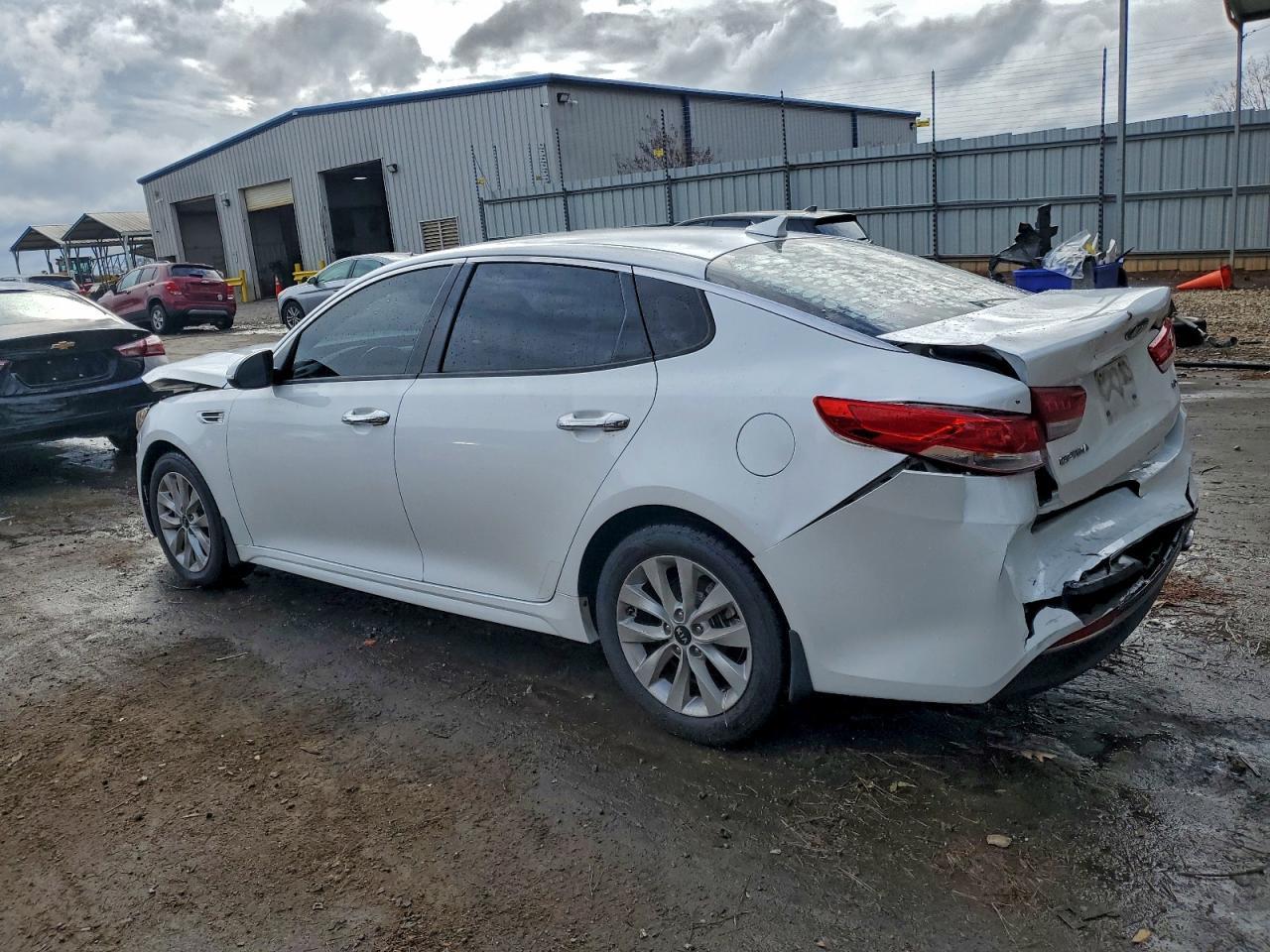 2016 Kia Optima Ex - Фото 2