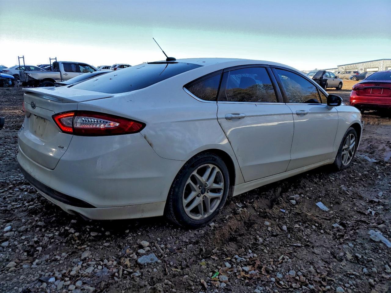 2016 Ford Fusion Se - Image 3