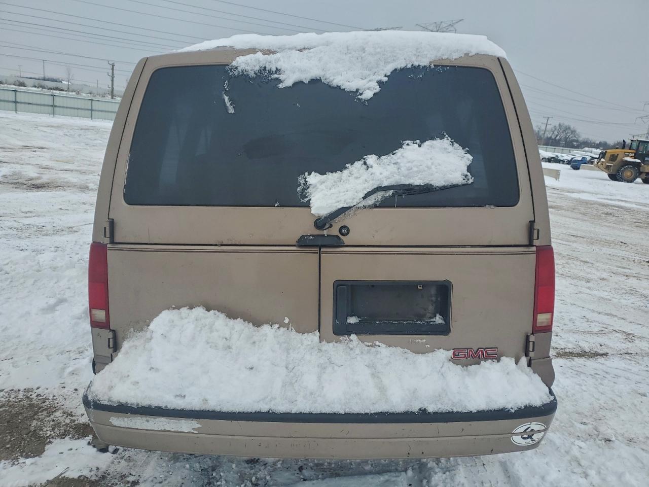 2003 GMC Safari Xt - Фото 6