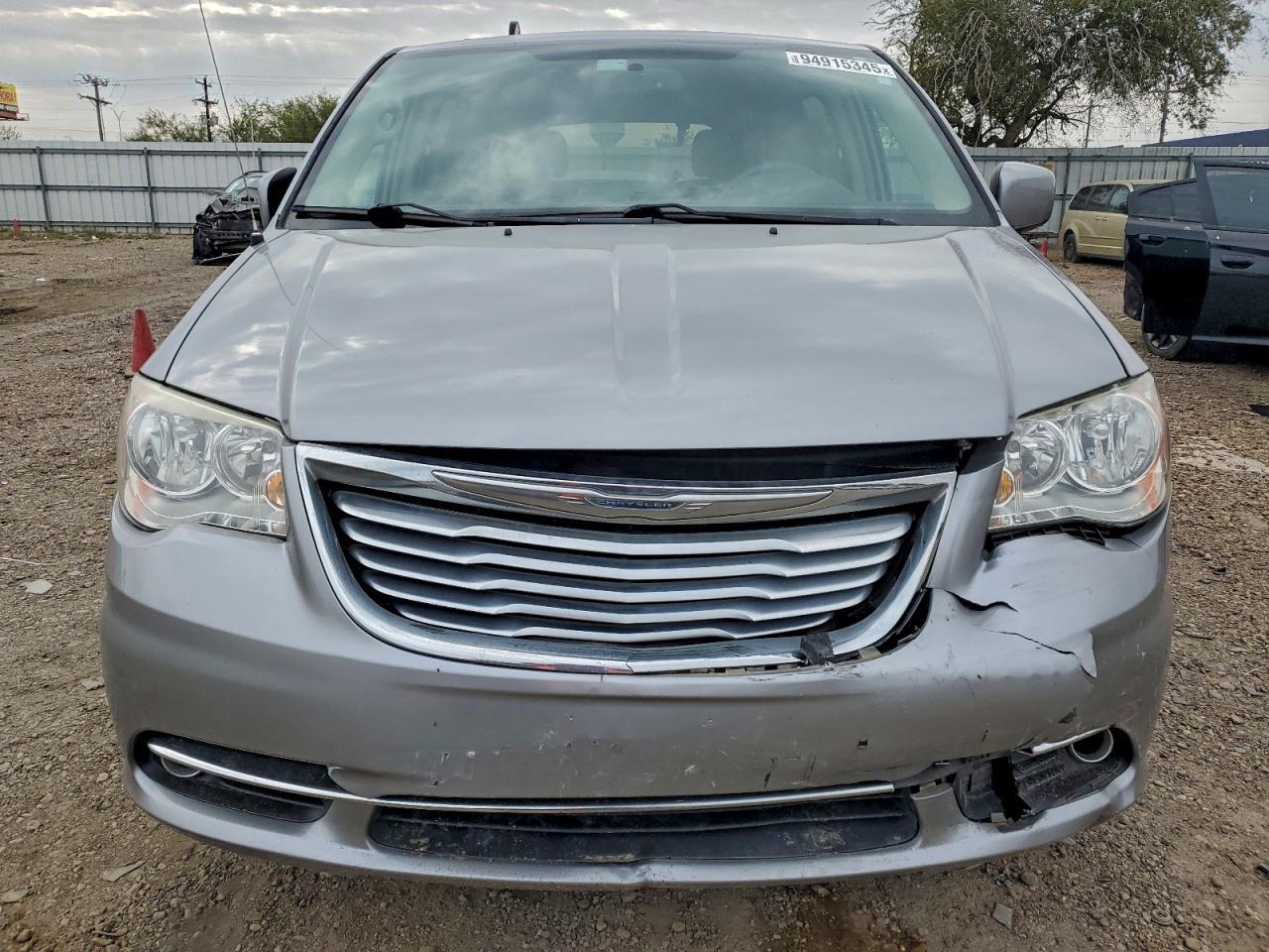 2015 Chrysler Town & Country Touring - Фото 5
