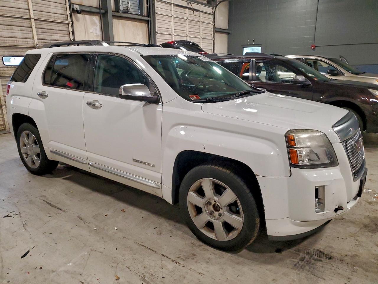 2013 GMC Terrain - Image 4