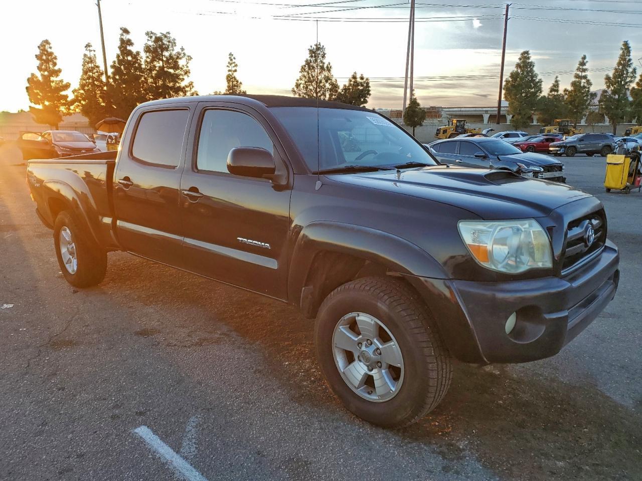 2007 Toyota Tacoma Double Cab Prerunner Long Bed - Image 4