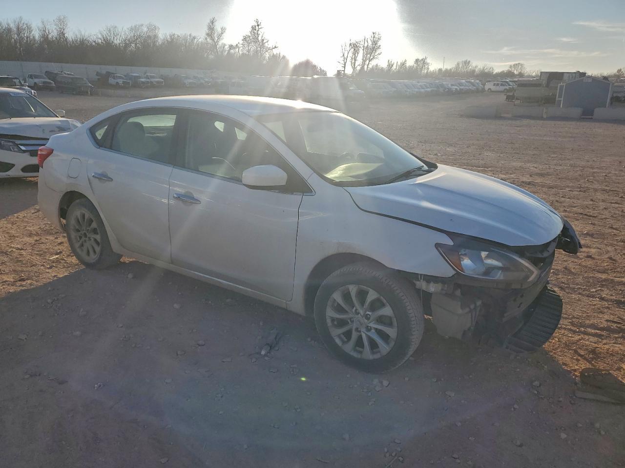 2018 Nissan Sentra - Фото 4