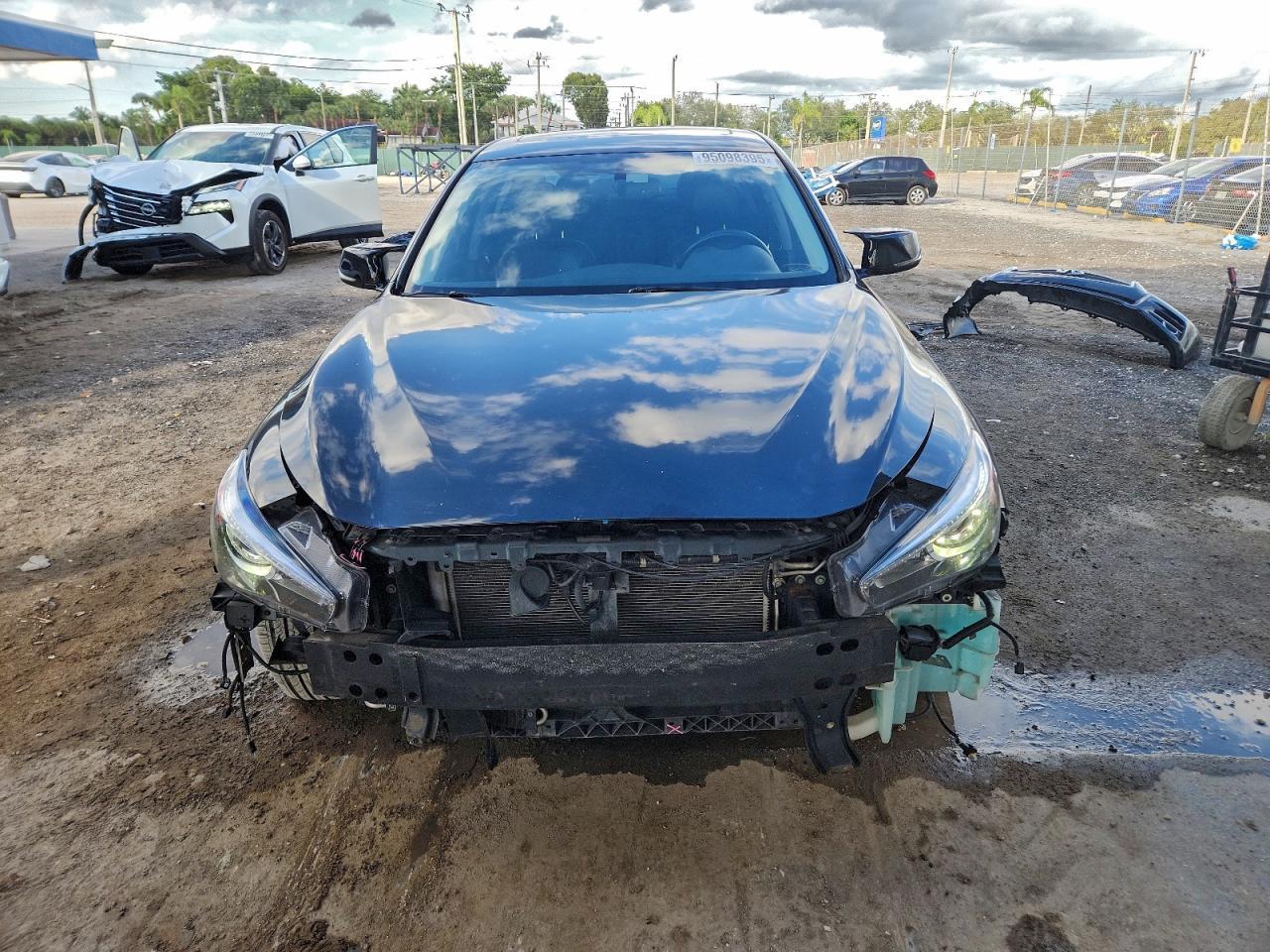 2015 Infiniti Q50 Base - Image 5