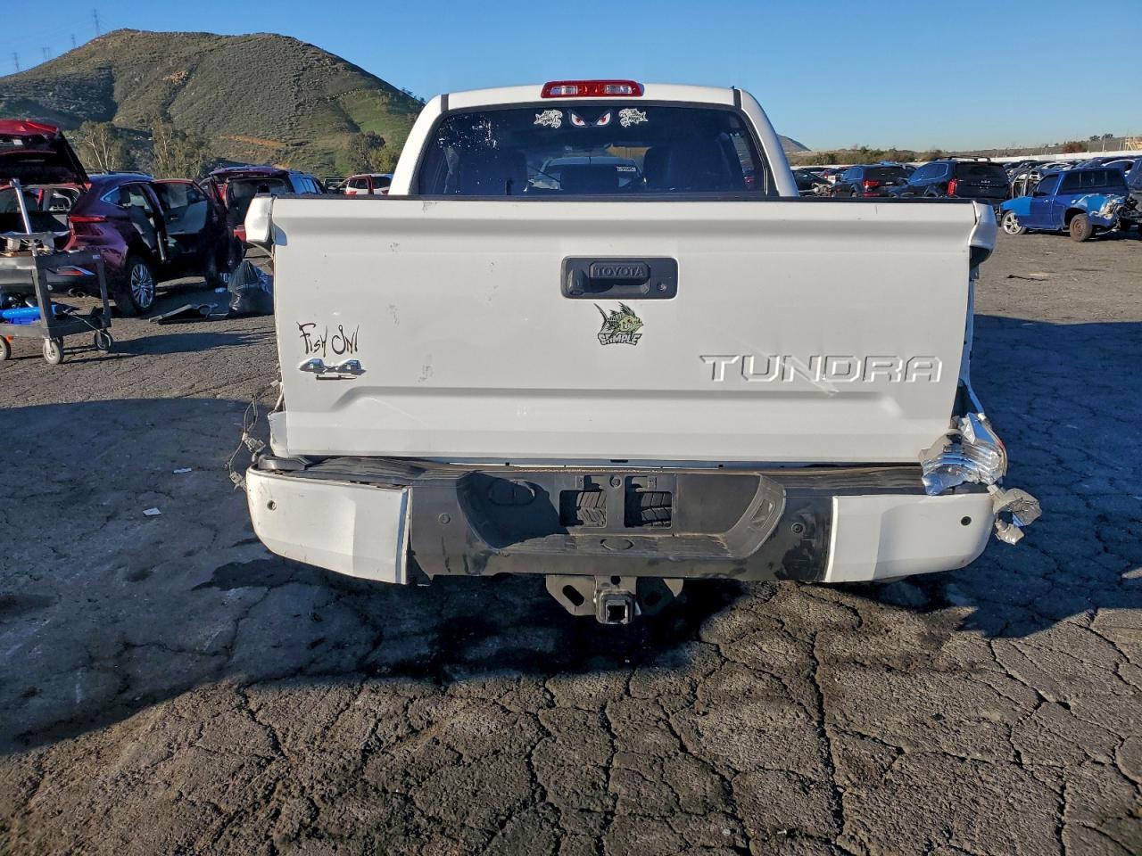 2018 Toyota Tundra Crewmax 1794 - Фото 6