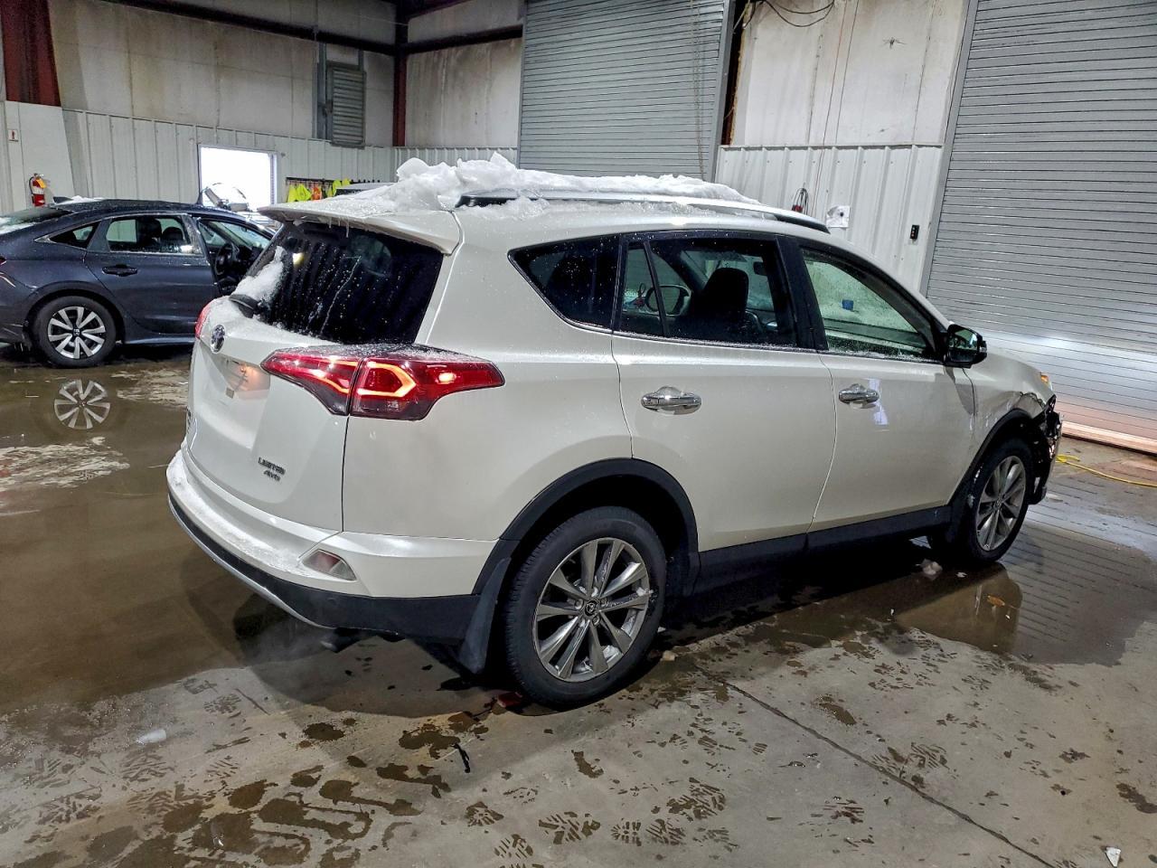 2016 Toyota Rav4 Limited - Фото 3