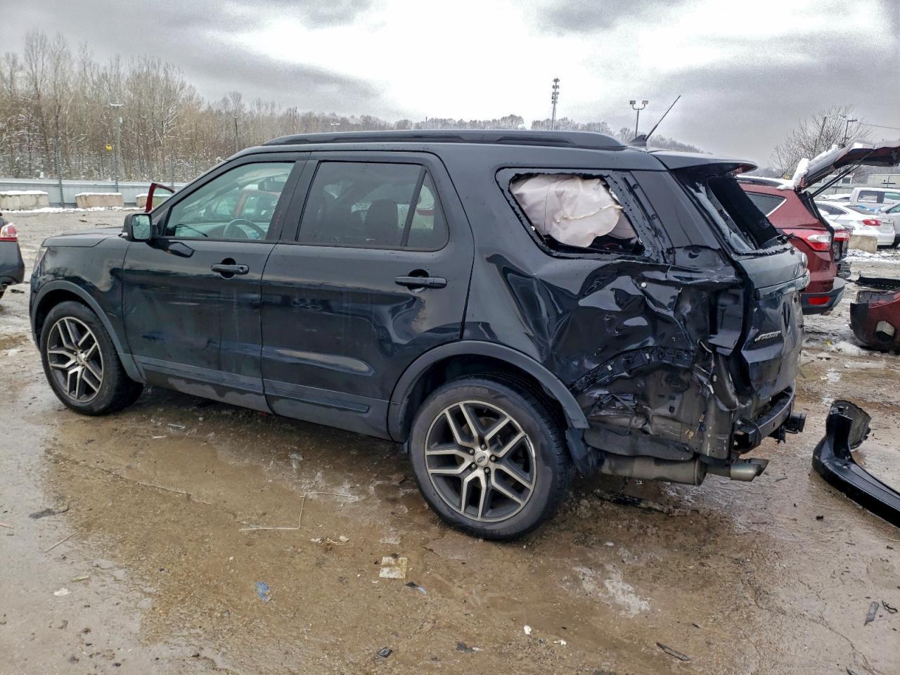 2018 Ford Explorer Sport - Фото 2