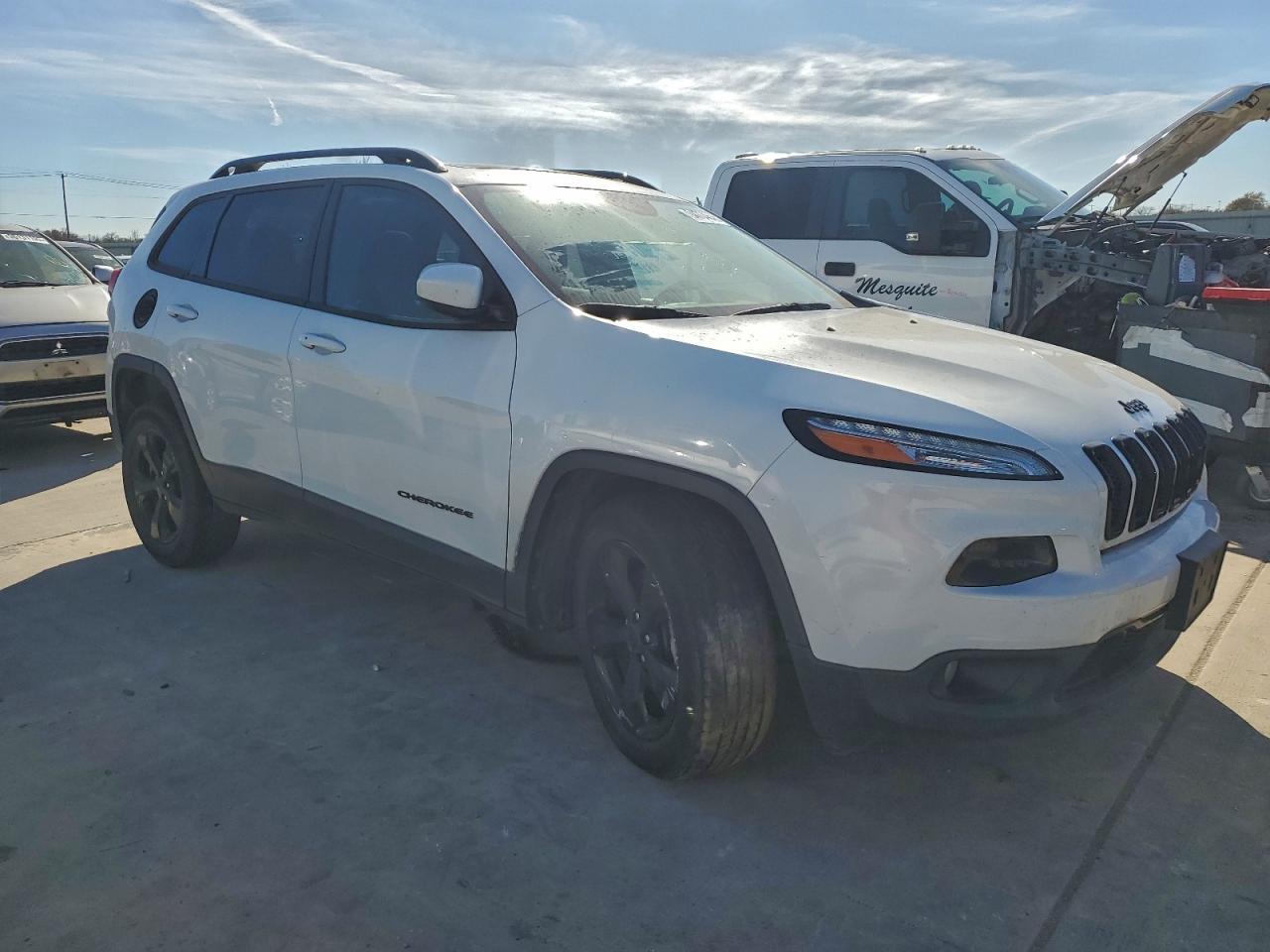 2016 Jeep Cherokee Latitude - Фото 4