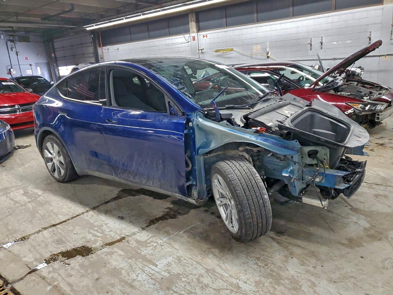 2024 Tesla Model Y - Image 4