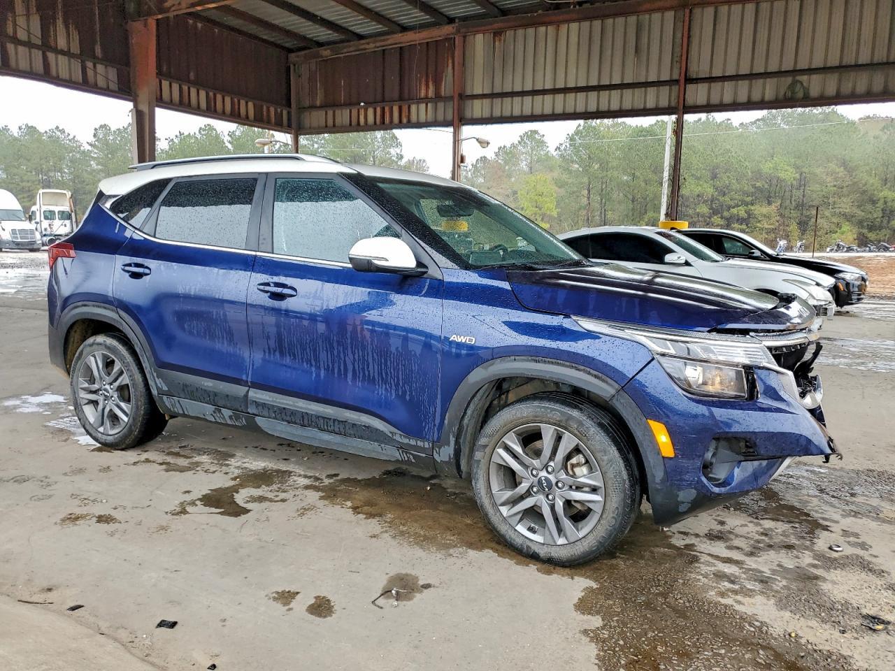 2023 Kia Seltos S - Image 4