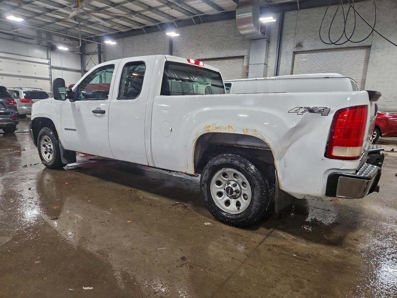 2011 GMC Sierra K1500 - Фото 2