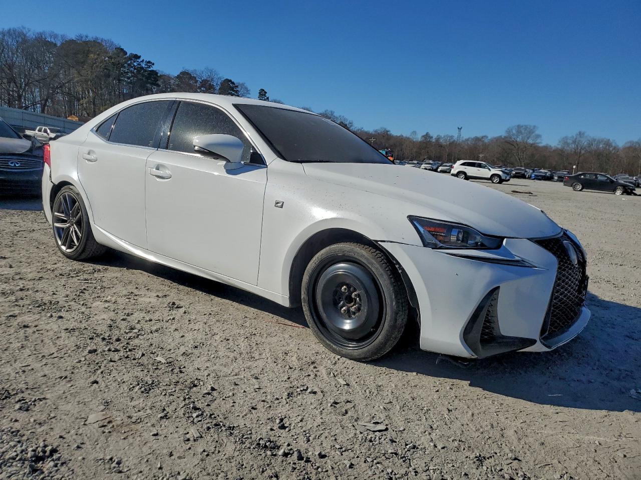 2017 Lexus Is 200T - Фото 4