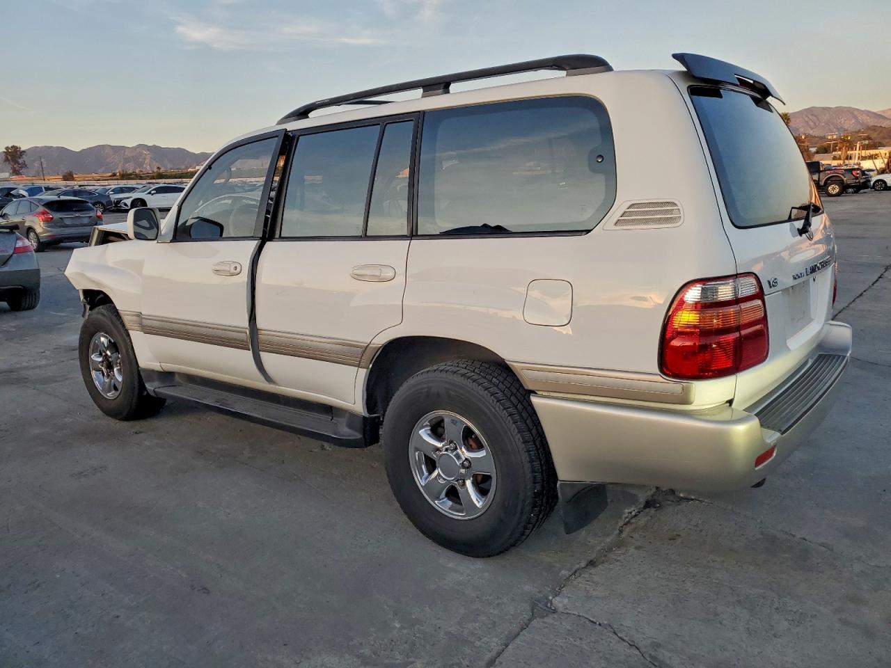 1999 Toyota Land Cruiser - Фото 2