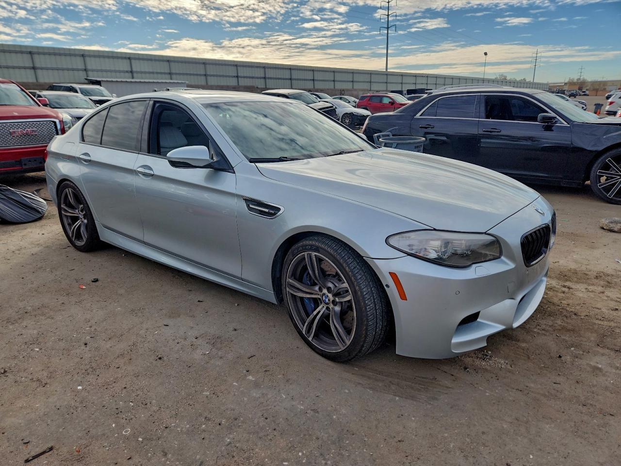 2013 BMW M5 - Фото 4