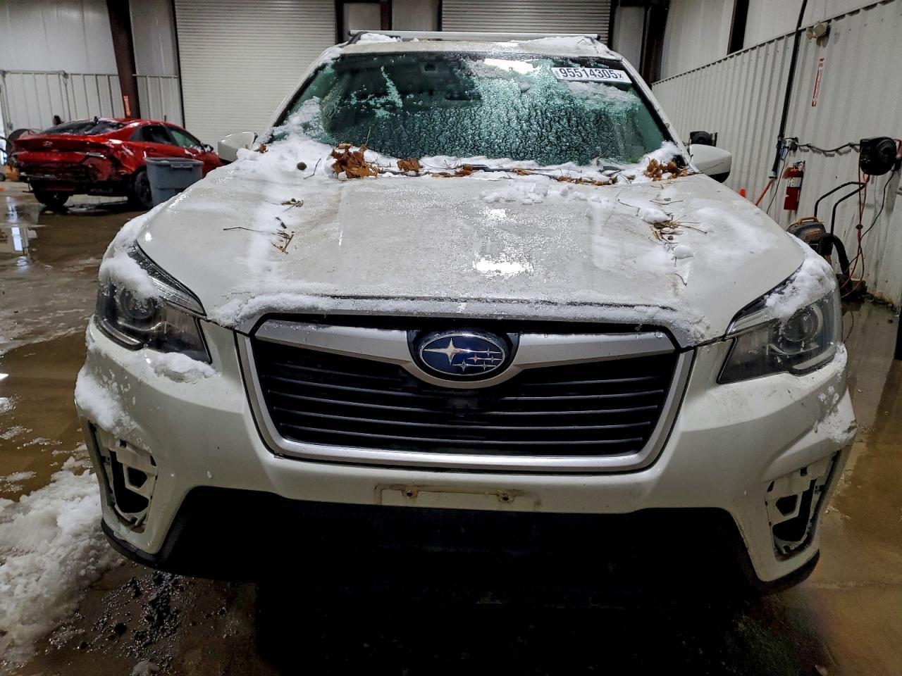 2020 Subaru Forester Premium - Image 5