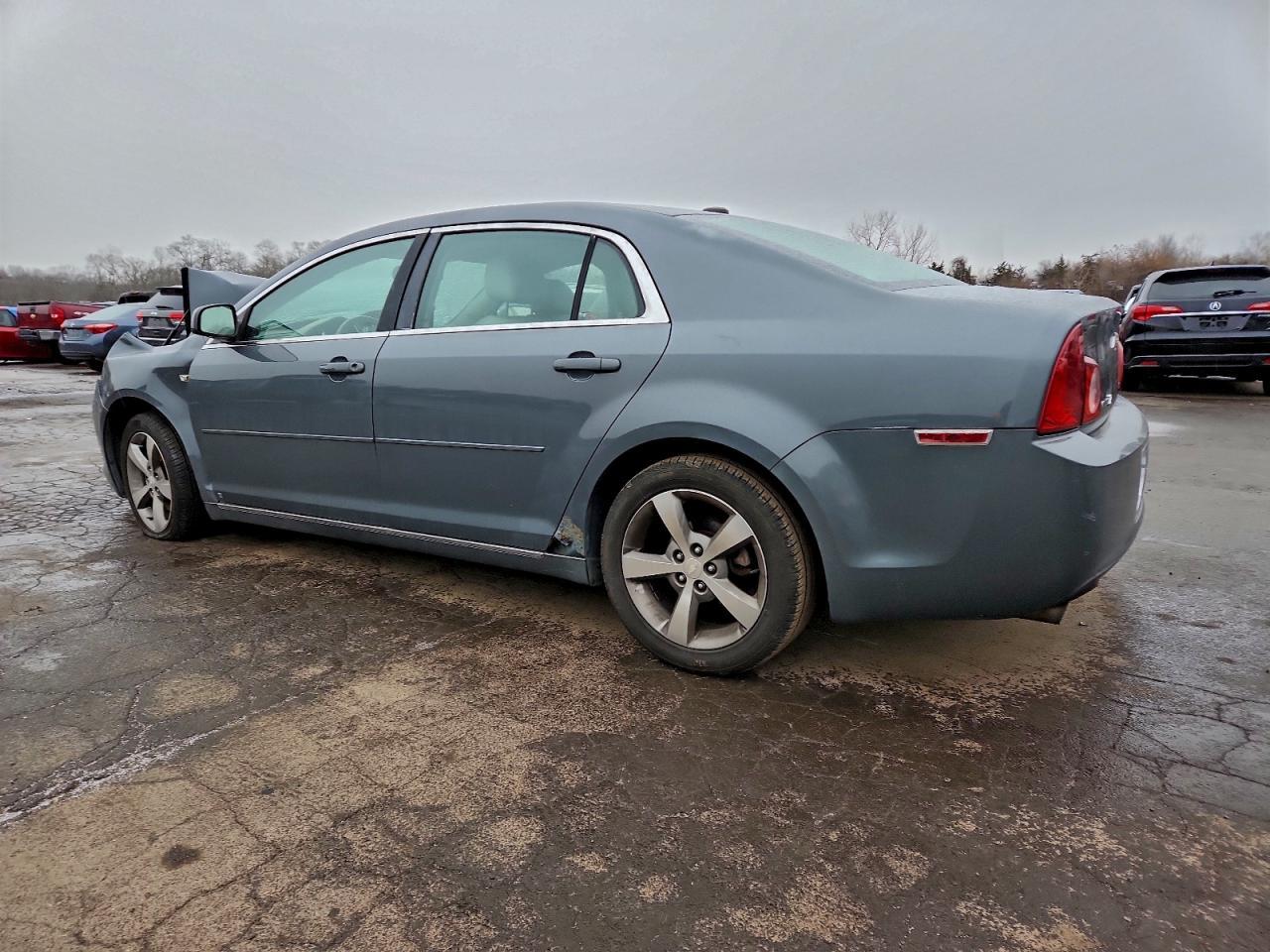 2008 Chevrolet Malibu 2Lt - Image 2