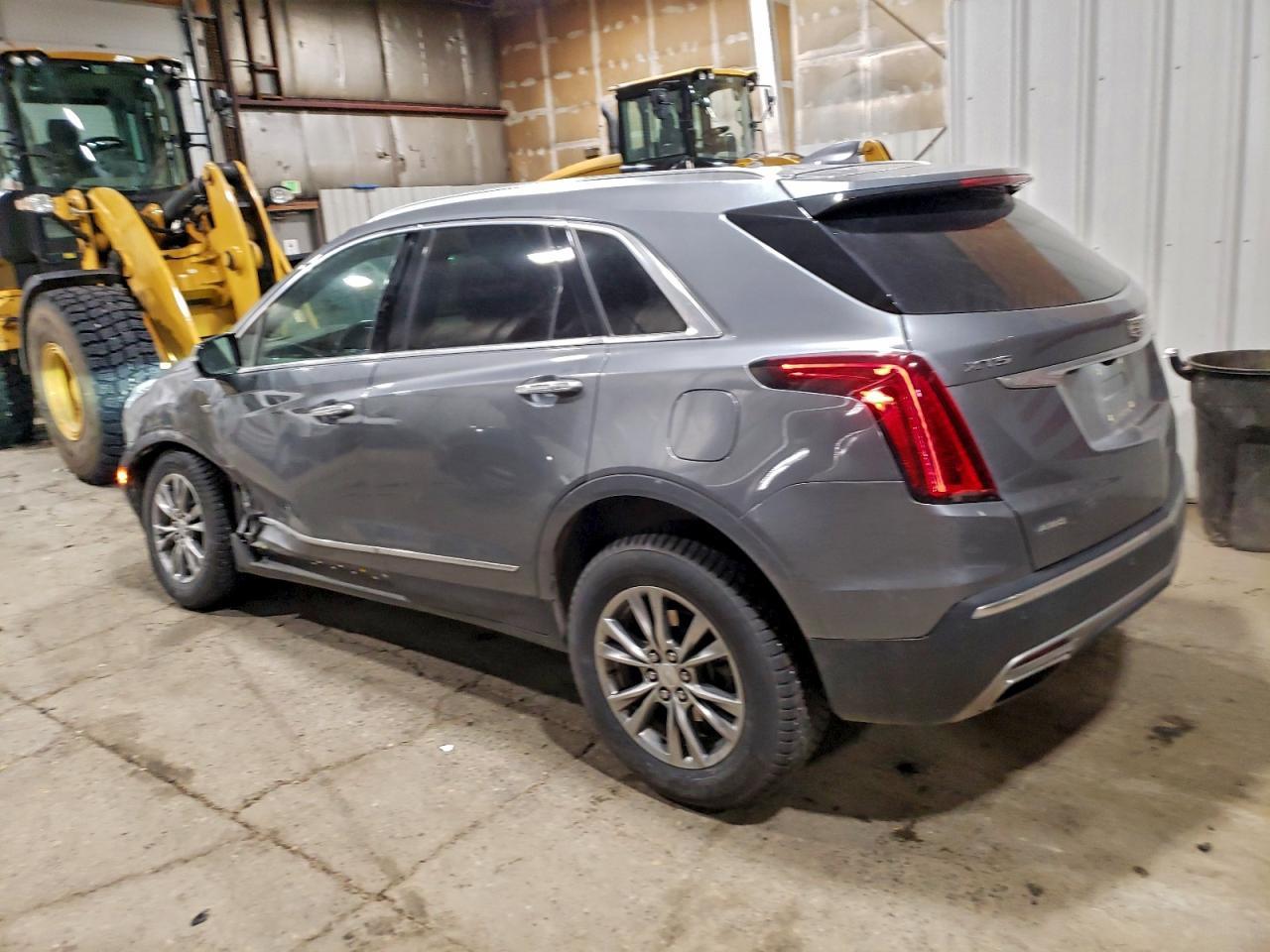 2022 Cadillac Xt5 Premium Luxury - Фото 2