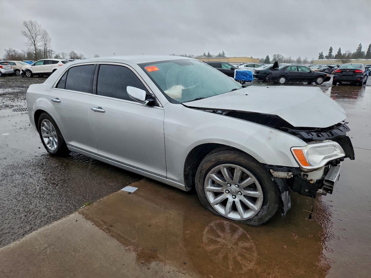 2012 Chrysler 300 Limited - Фото 4