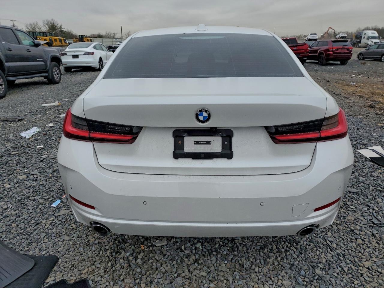 2024 BMW 330Xi - Image 6