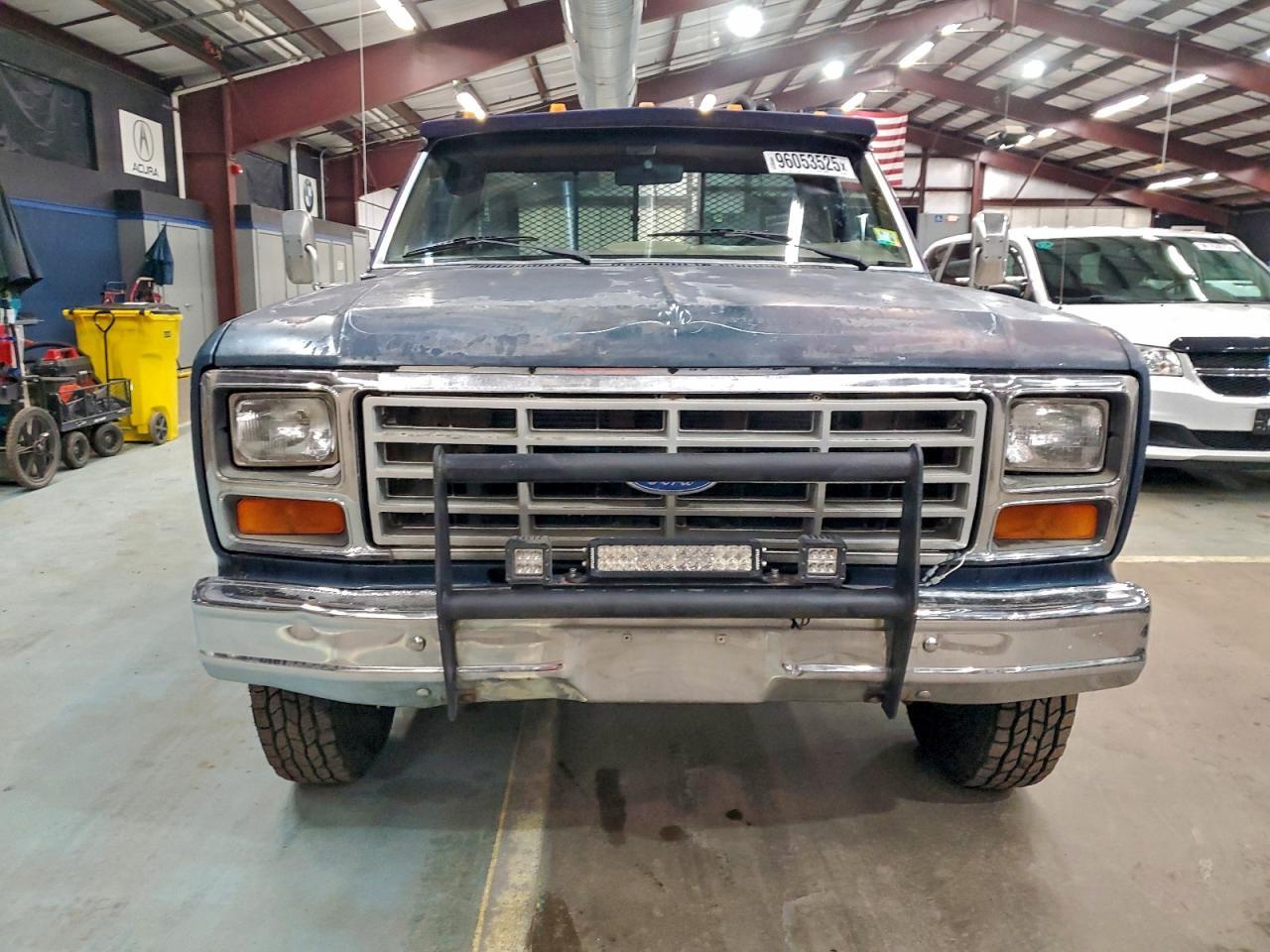 1986 Ford F350 - Фото 5