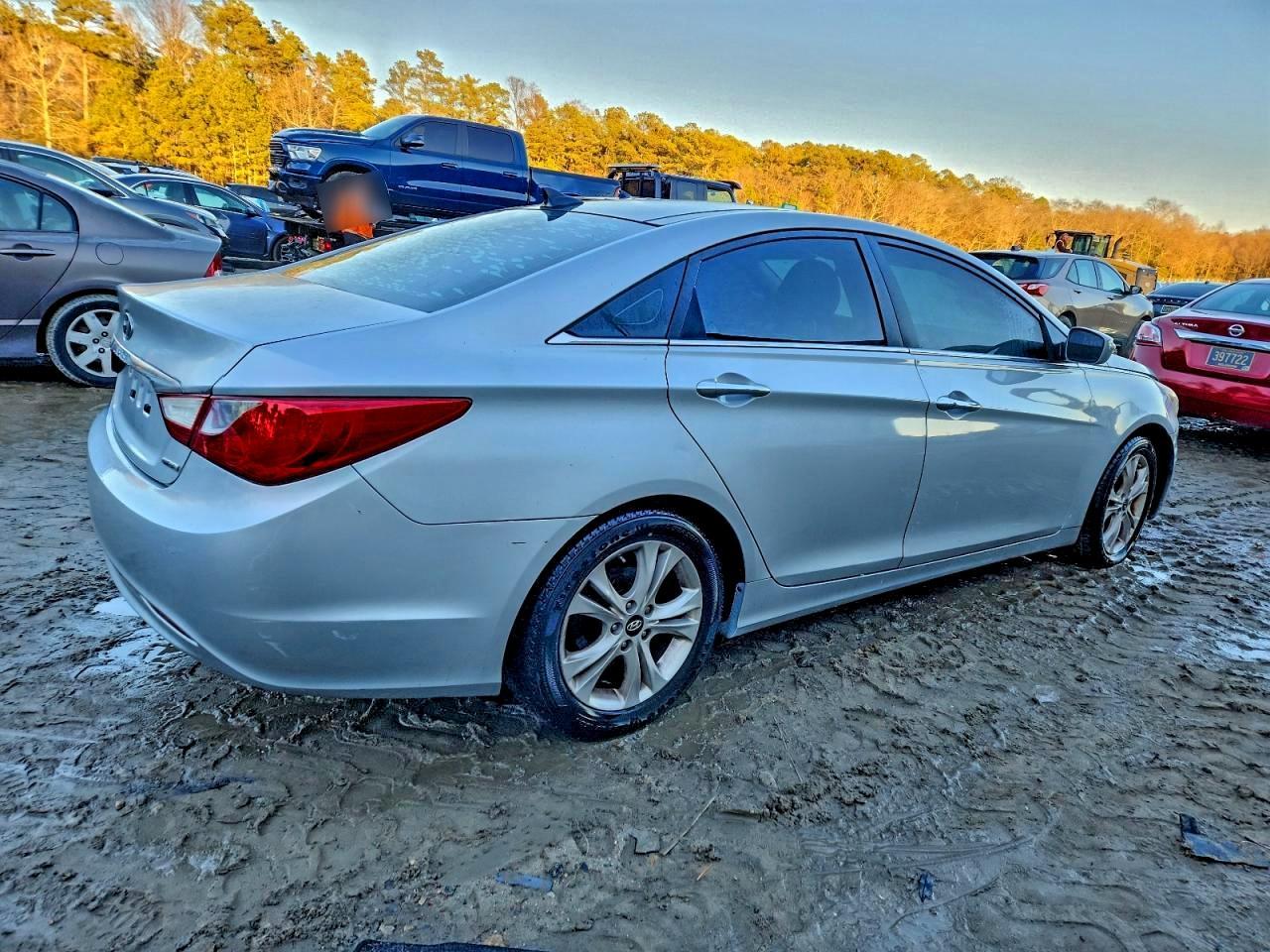 2012 Hyundai Sonata Se - Image 3
