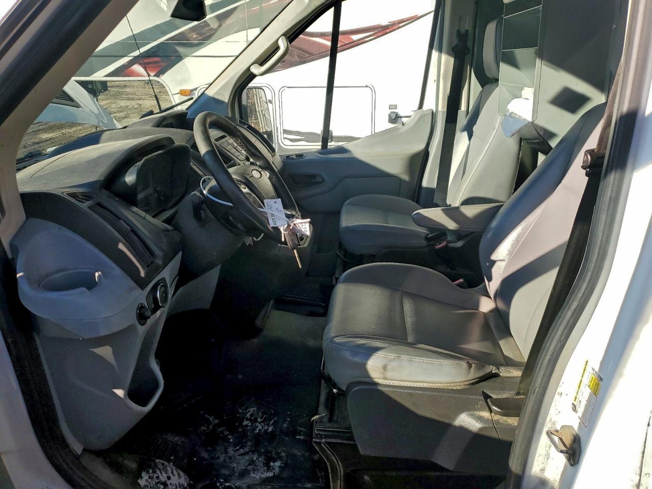 2015 Ford Transit 250 Utility / Service Van - Image 7