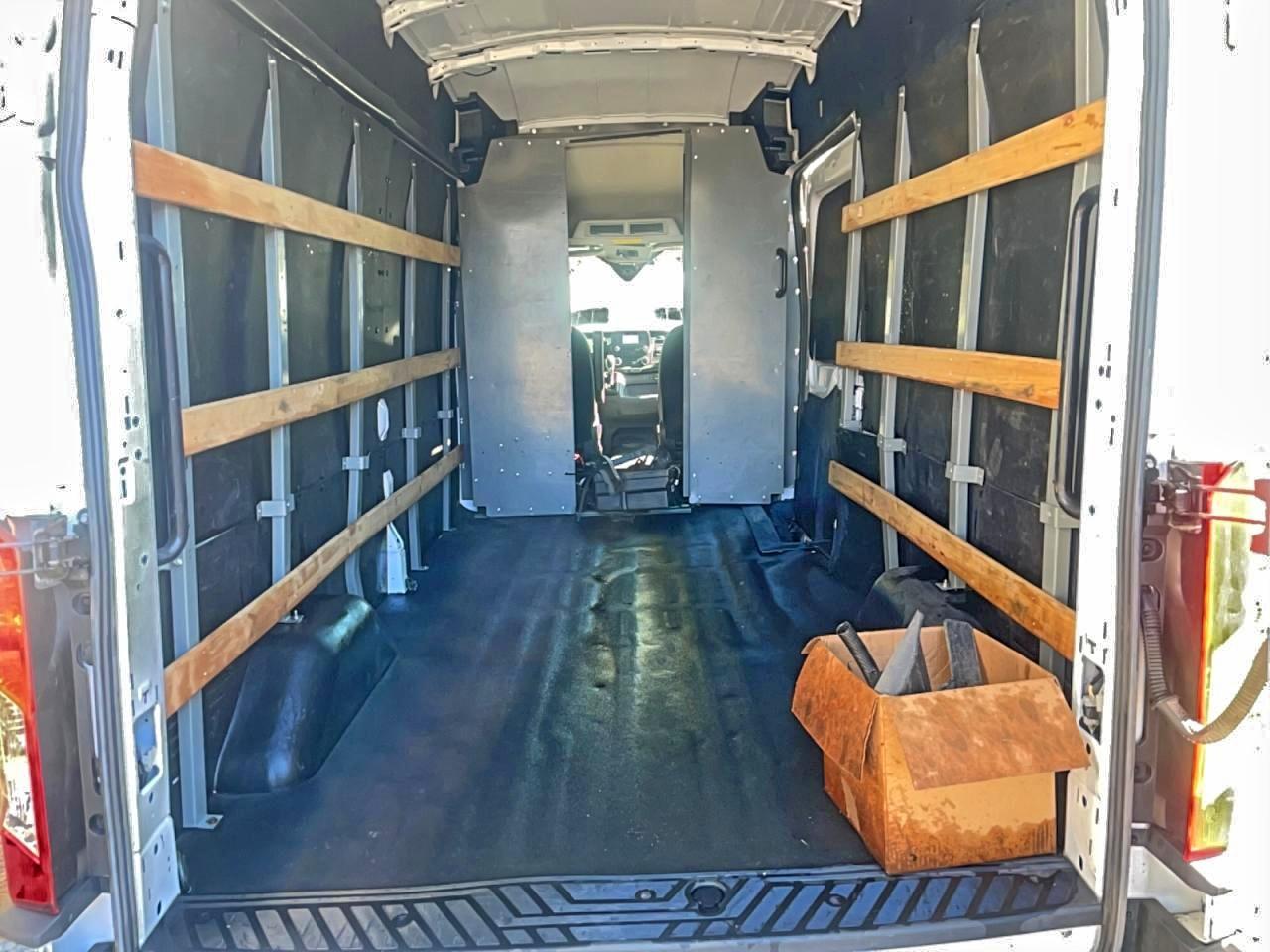 2022 Ford Transit T-250 - Фото 6