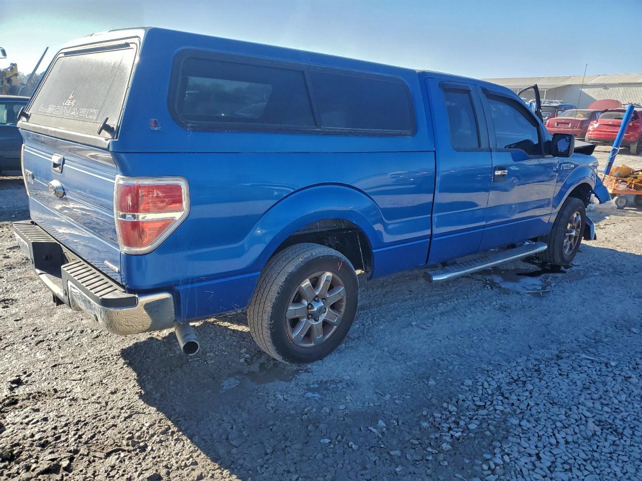 2013 Ford F150 Super Cab - Фото 3