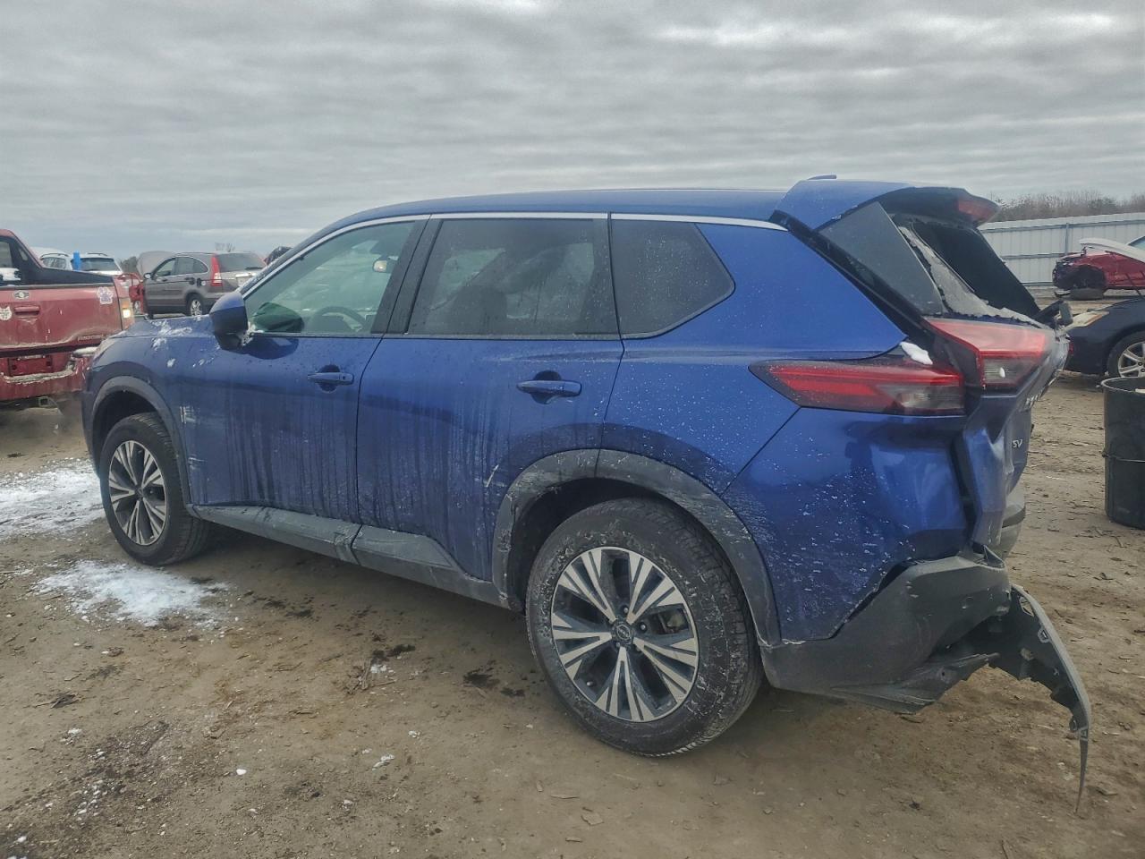 2023 Niss Rogue Sv - Image 2