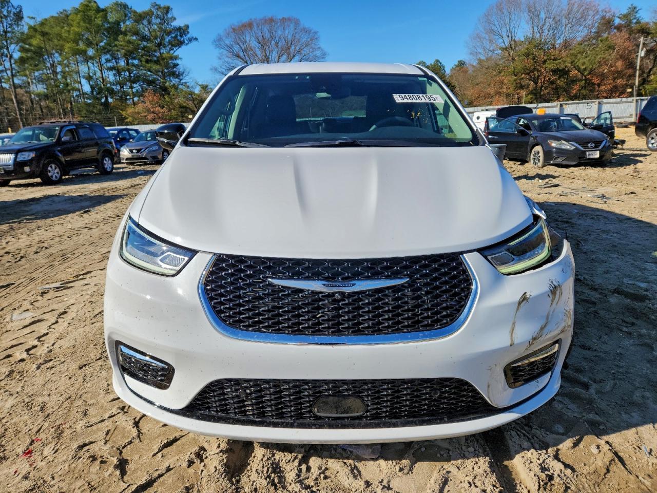 2024 Chrysler Pacifica Touring L - Фото 5