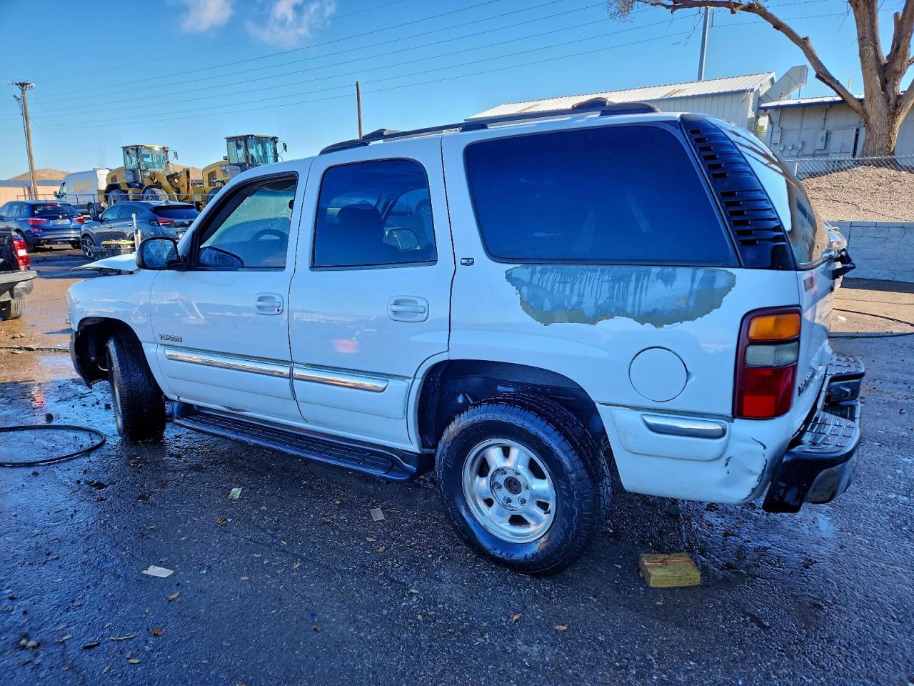 2001 GMC Yukon - Image 2