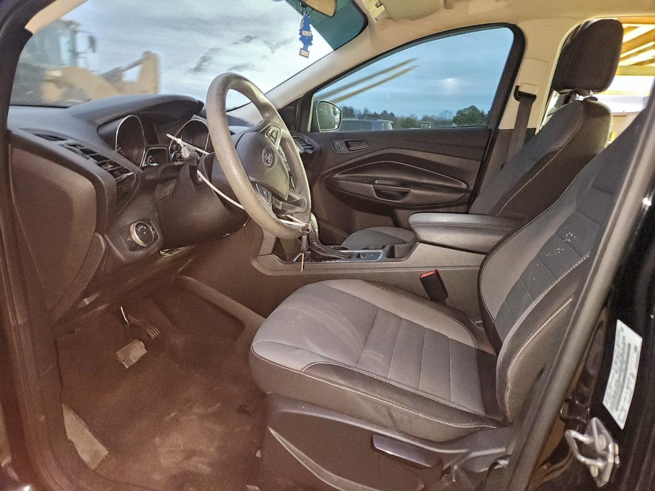 2017 Ford Escape S - Фото 7