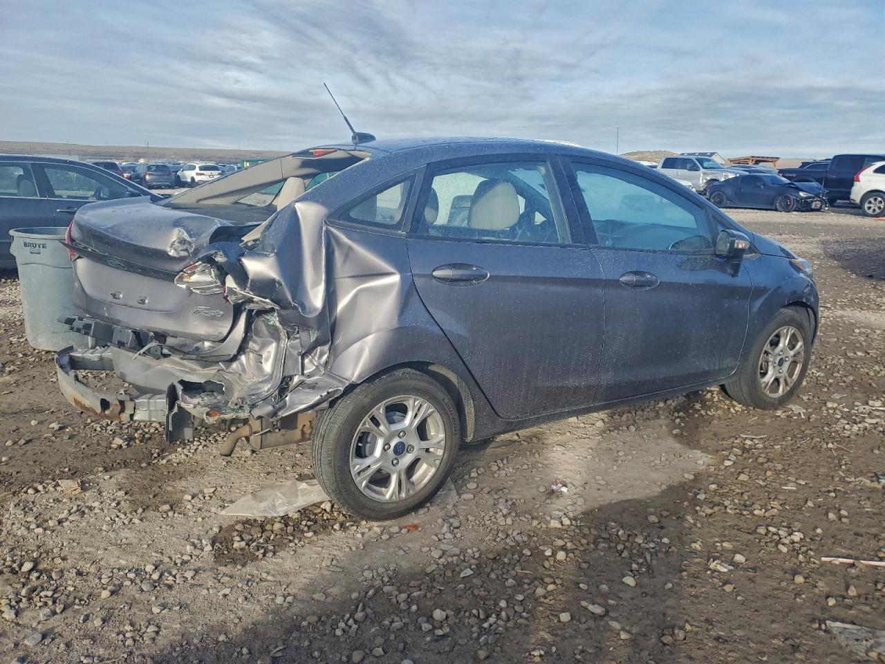 2014 Ford Fiesta - Фото 3