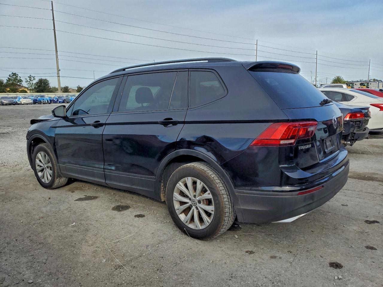2018 Volkswagen Tiguan S - Image 2