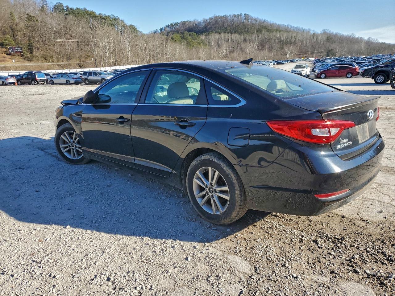 2015 Hyundai Sonata Se - Фото 2