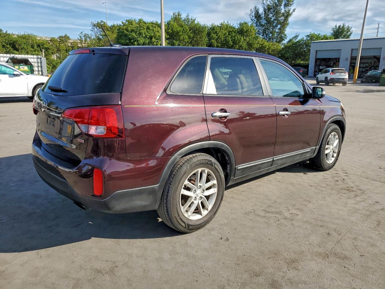 2014 Kia Sorento Lx - Image 3