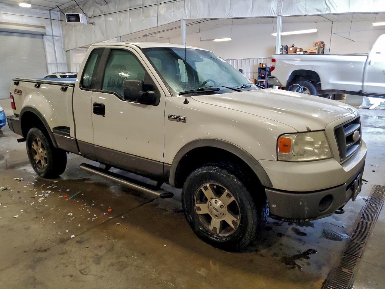 2007 Ford F150 - Image 4