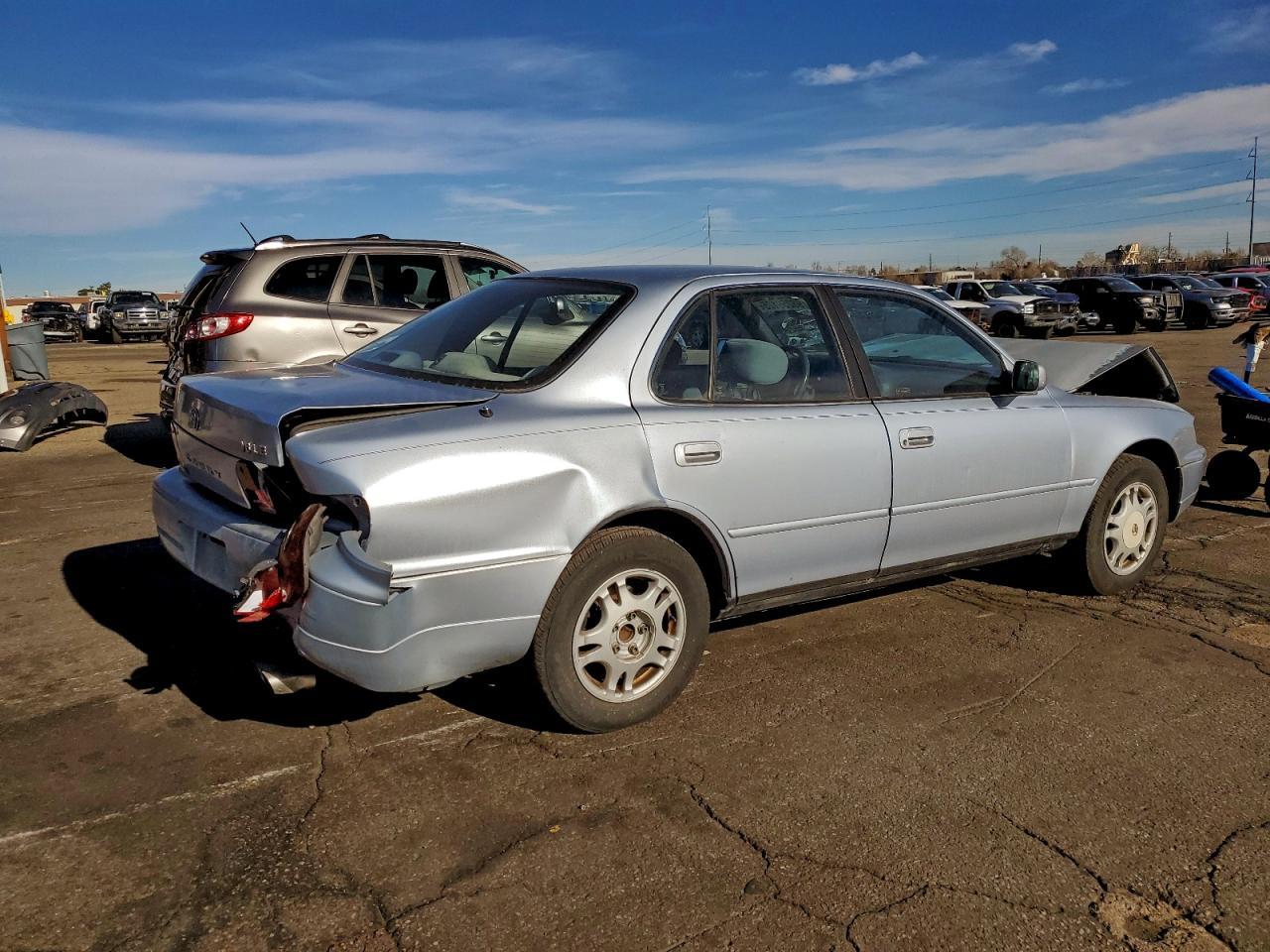 1995 Toyota Camry Le - Фото 3