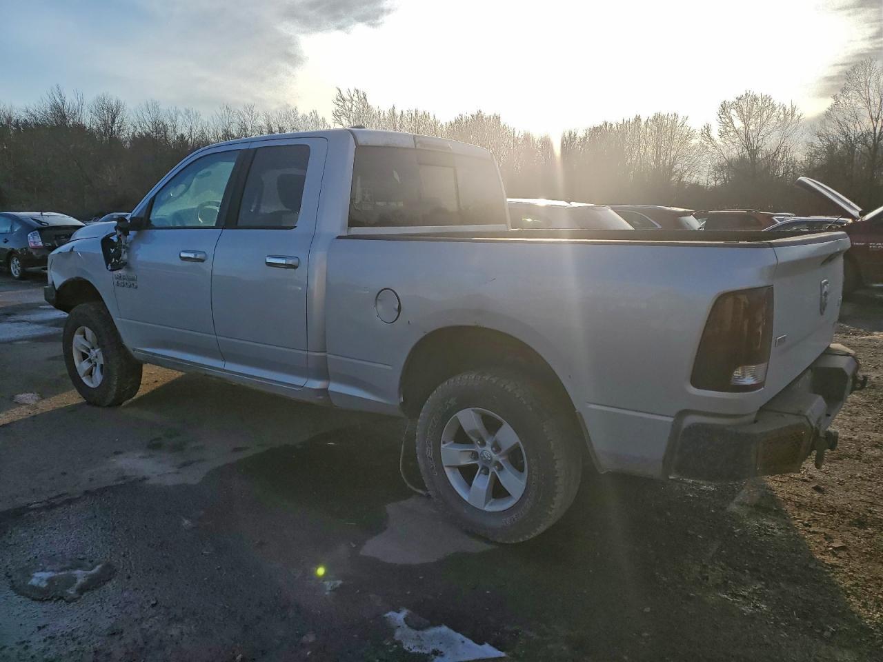 2017 Ram 1500 Slt - Фото 2